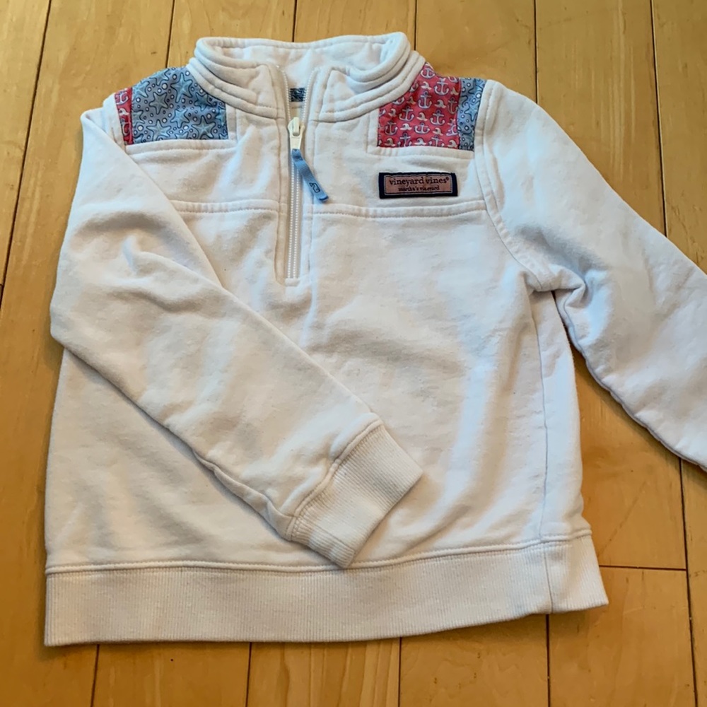 Beautiful quarter zip Vineyard Vines sweatshirt, 4T